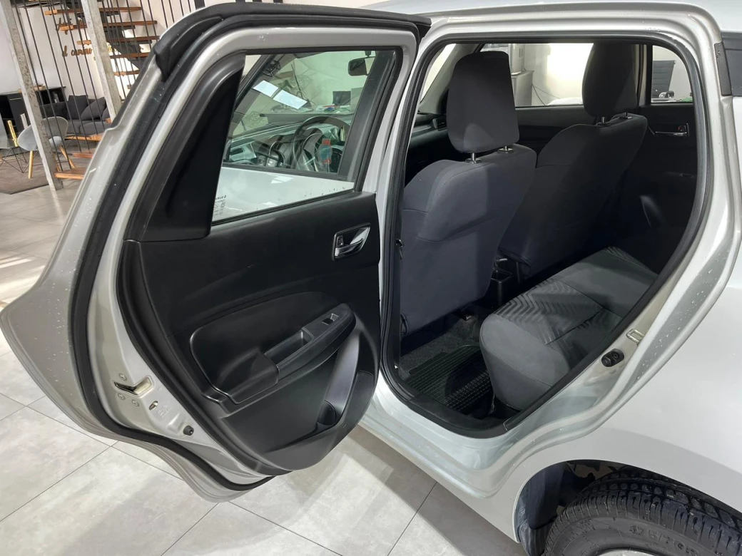 imagen 0 de vehiculo con id 2198